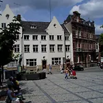 De Hofnar Bed and Breakfast 3*